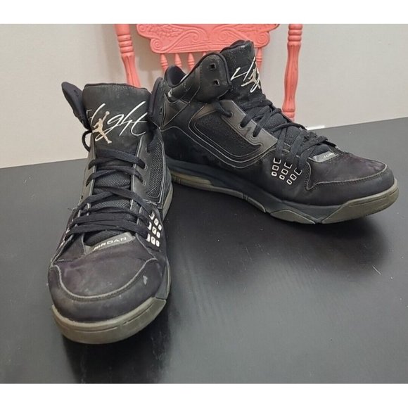 jordan flight 23 black and white
